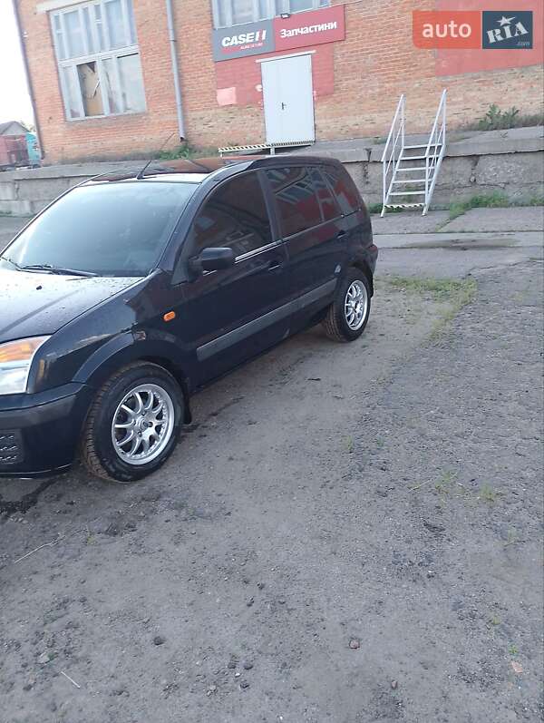 Хетчбек Ford Fusion 2006 в Сумах