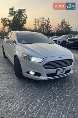 Седан Ford Fusion 2013 в 