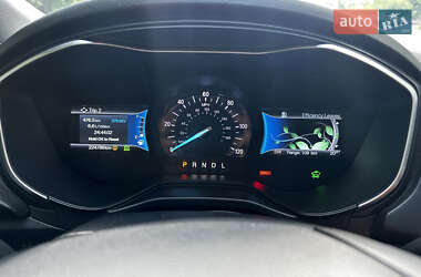 Седан Ford Fusion 2019 в 