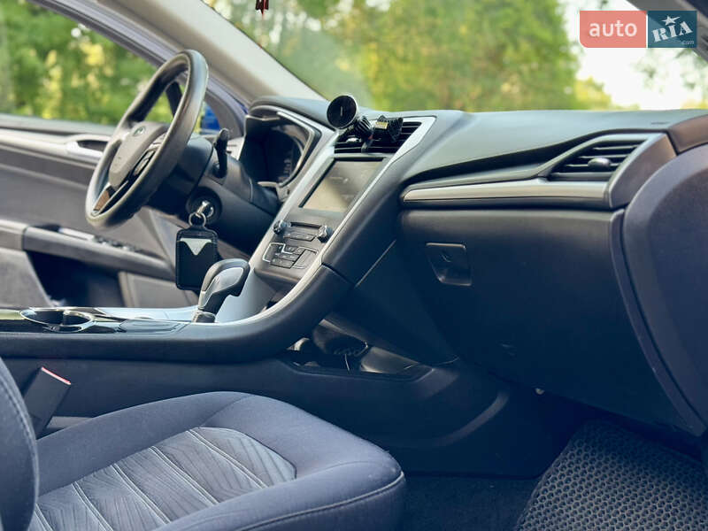 Седан Ford Fusion 2016 в Дніпрі фото 9 Седан Ford Fusion 2016 в Дніпрі