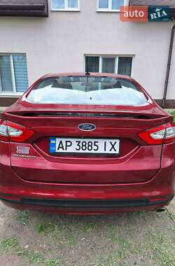 Седан Ford Fusion 2015 в 