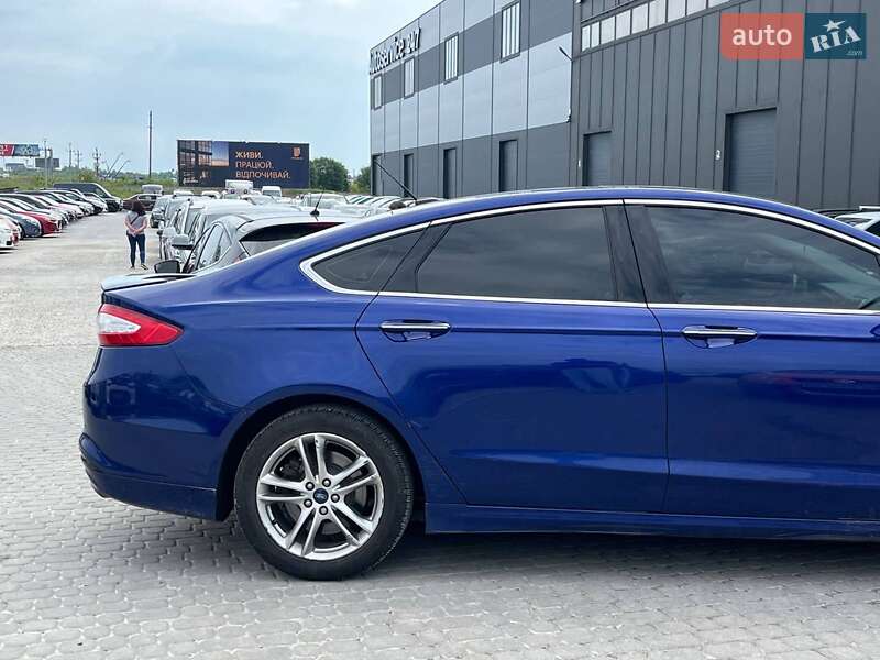Седан Ford Fusion 2015 в Львове