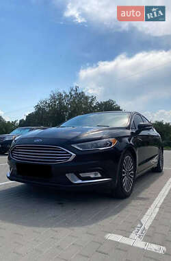 Седан Ford Fusion 2017 в 