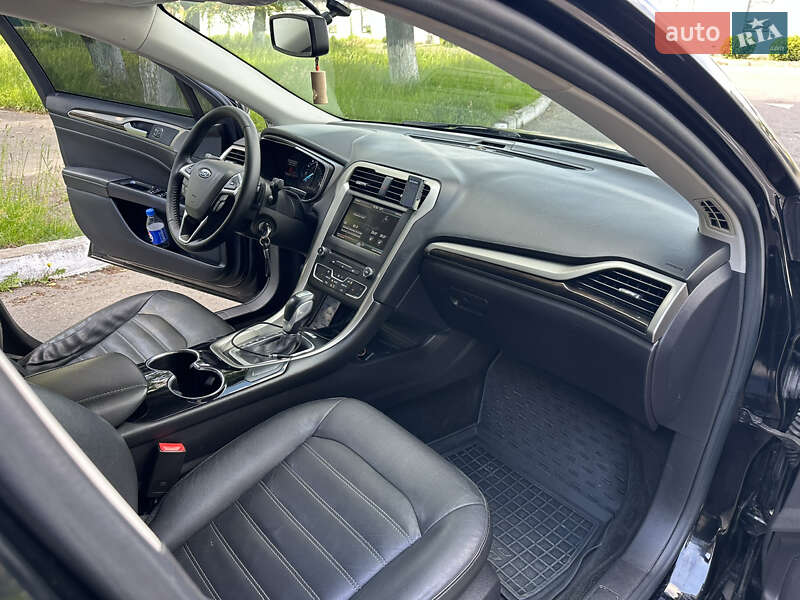 Седан Ford Fusion 2015 в Виннице