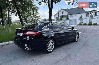 Седан Ford Fusion 2015 в 