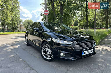 Седан Ford Fusion 2015 в 