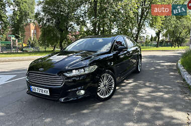 Седан Ford Fusion 2015 в 