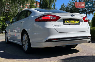 Седан Ford Fusion 2014 в 