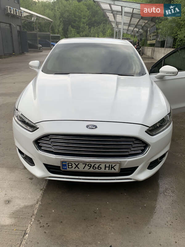 Ford Fusion 2015
