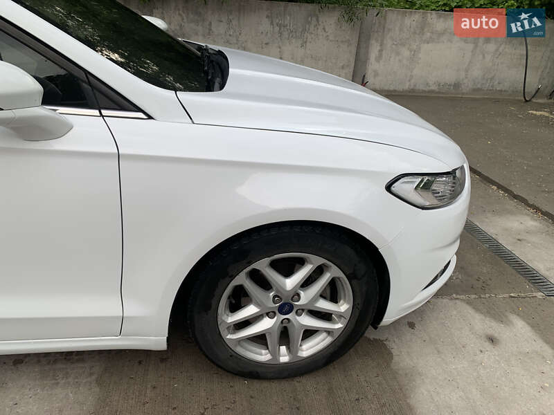 Седан Ford Fusion 2015 в Городку