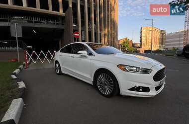 Седан Ford Fusion 2014 в 