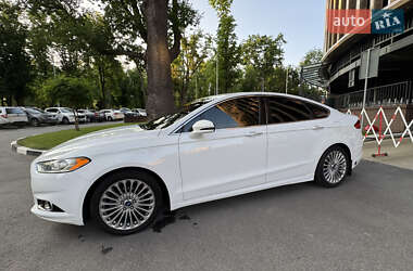 Седан Ford Fusion 2014 в 
