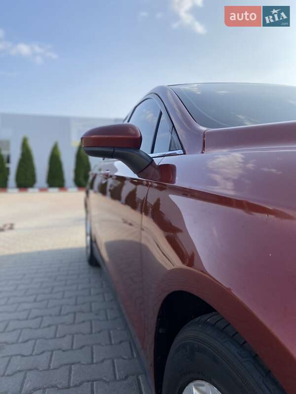 Седан Ford Fusion 2014 в Миколаєві