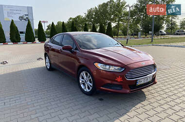 Седан Ford Fusion 2014 в 