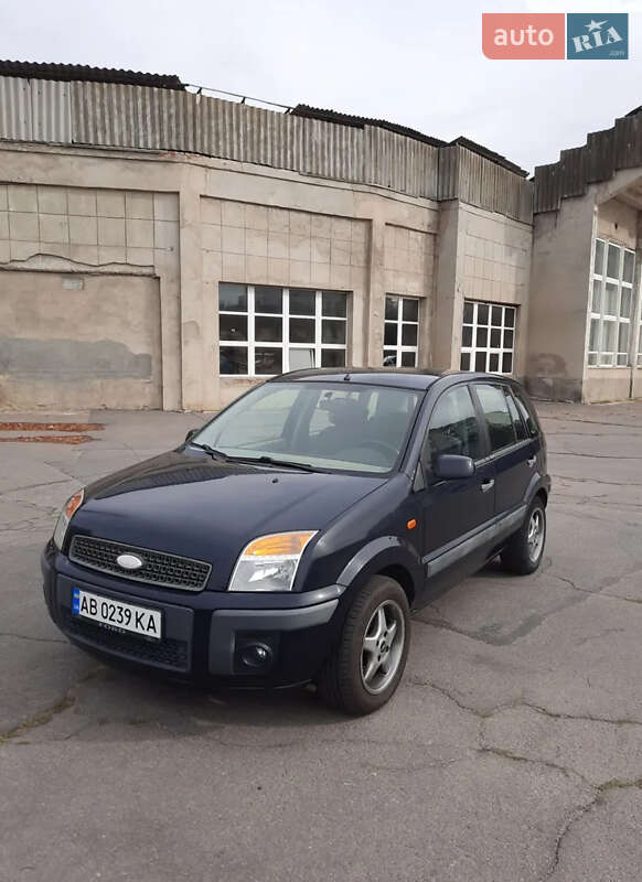 Хэтчбек Ford Fusion 2006 в 
