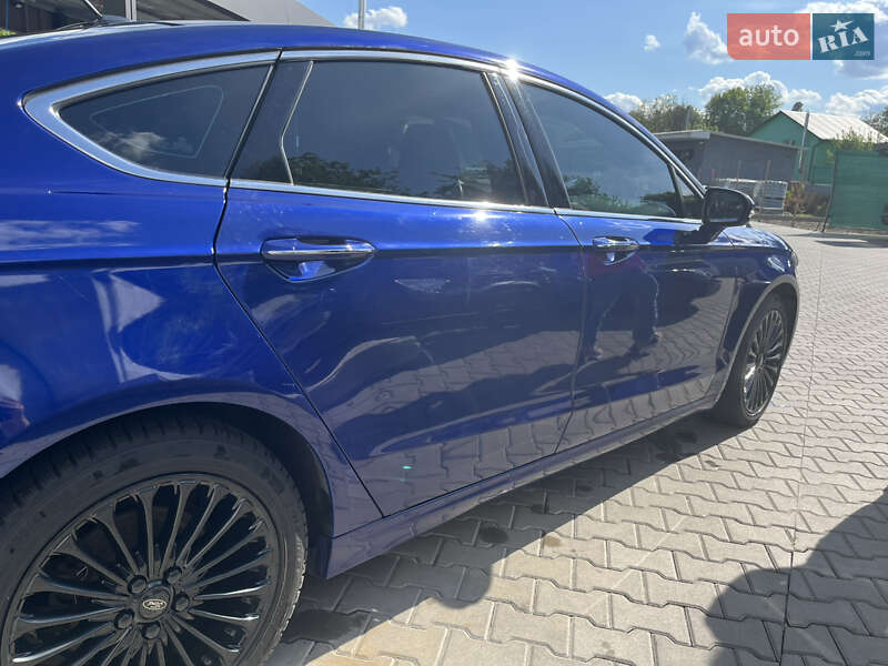Седан Ford Fusion 2015 в Обухове