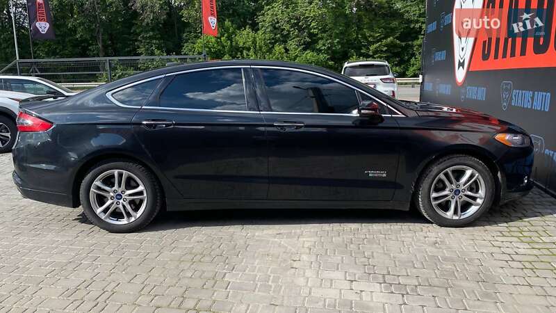Седан Ford Fusion 2015 в Виннице