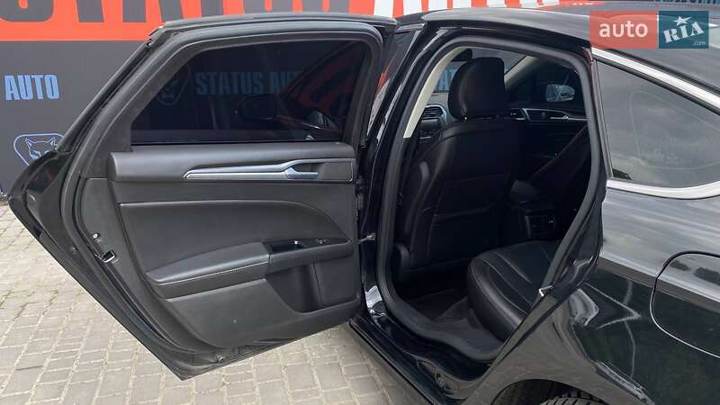 Седан Ford Fusion 2015 в Виннице
