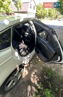 Седан Ford Fusion 2012 в 