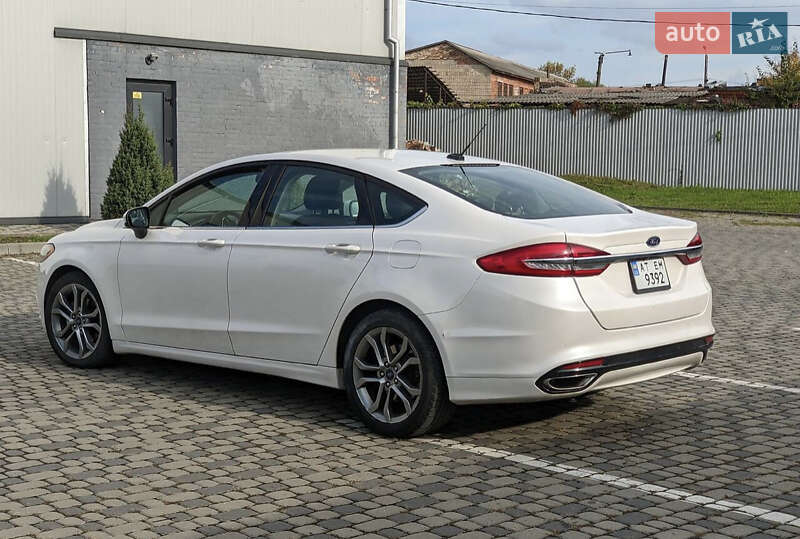 Седан Ford Fusion 2017 в Івано-Франківську