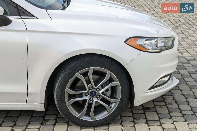 Седан Ford Fusion 2017 в Івано-Франківську
