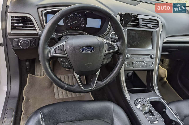 Седан Ford Fusion 2017 в Івано-Франківську