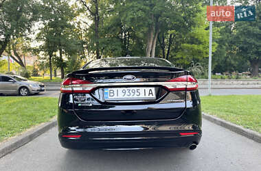 Седан Ford Fusion 2017 в 
