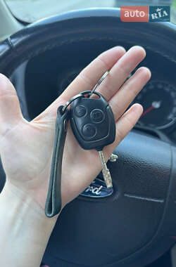 Хэтчбек Ford Fusion 2008 в 