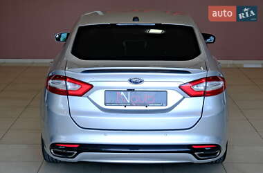 Седан Ford Fusion 2016 в 