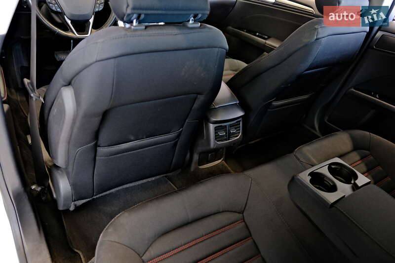 Седан Ford Fusion 2016 в Одессе