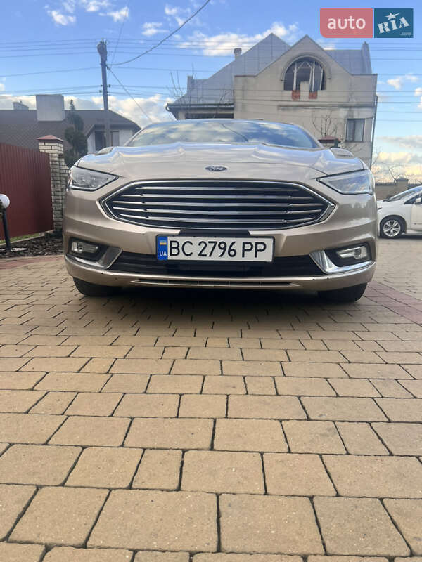Седан Ford Fusion 2016 в Львові