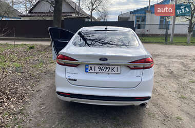 Седан Ford Fusion 2016 в 