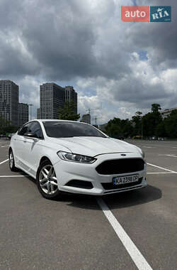 Седан Ford Fusion 2015 в Киеве