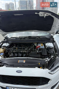 Седан Ford Fusion 2015 в 