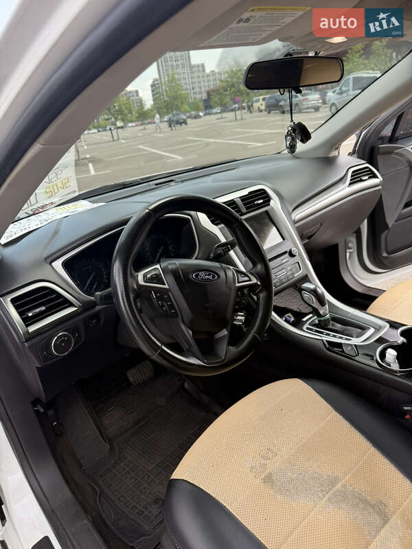 Седан Ford Fusion 2015 в Киеве