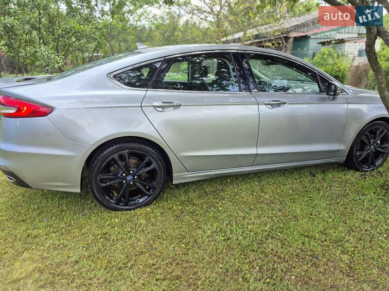Седан Ford Fusion 2019 в Славутиче