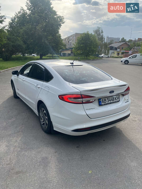 Седан Ford Fusion 2017 в Вінниці