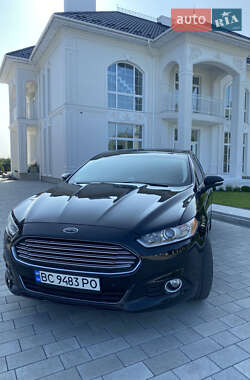 Седан Ford Fusion 2016 в 