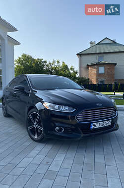 Седан Ford Fusion 2016 в 