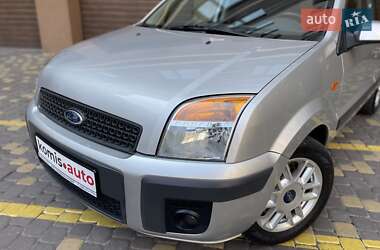 Хетчбек Ford Fusion 2008 в 