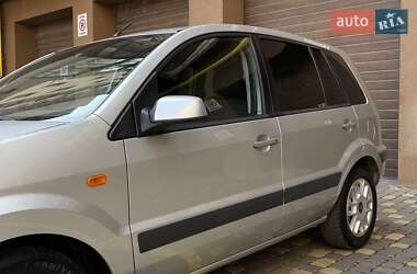Хетчбек Ford Fusion 2008 в 