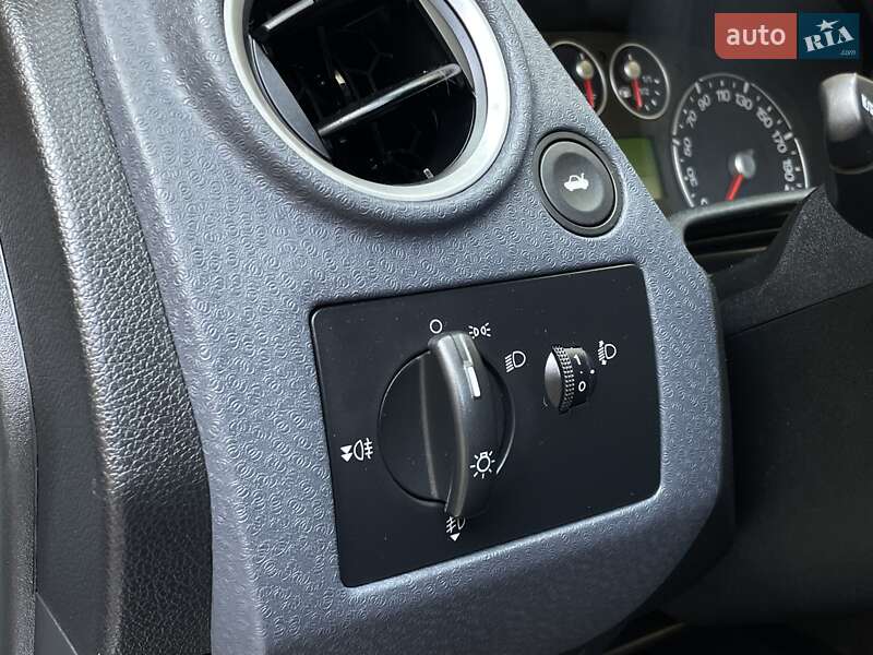 Хэтчбек Ford Fusion 2008 в Виннице