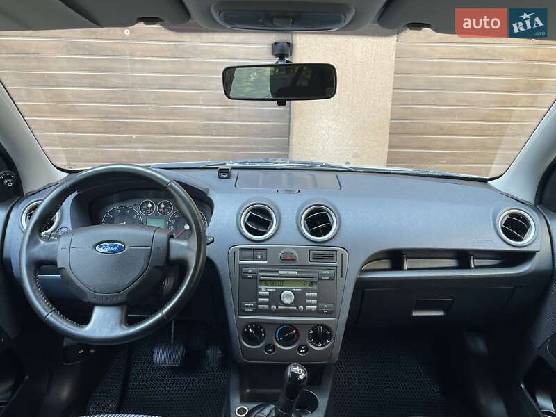 Хэтчбек Ford Fusion 2008 в Виннице