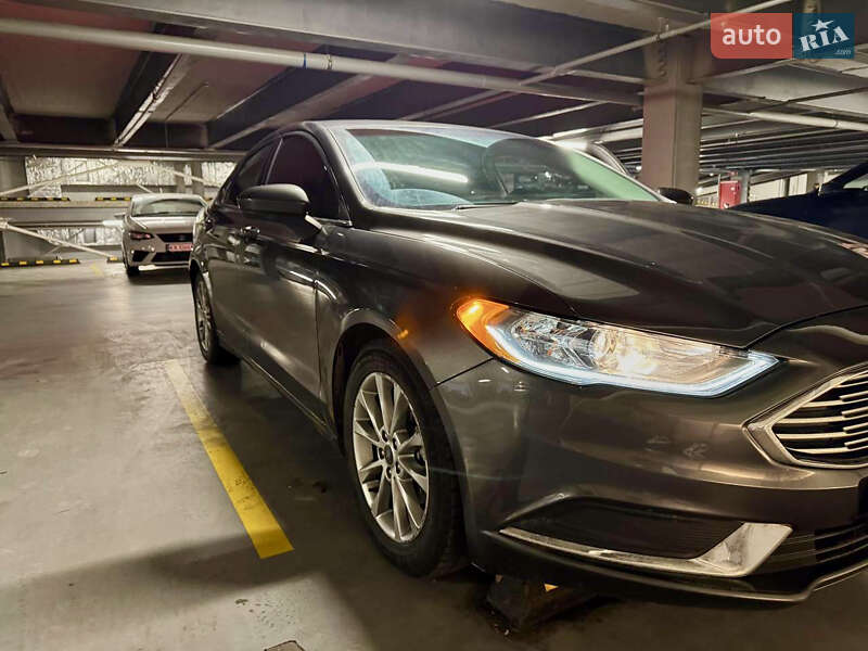 Седан Ford Fusion 2016 в Шепетівці