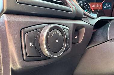 Седан Ford Fusion 2016 в 