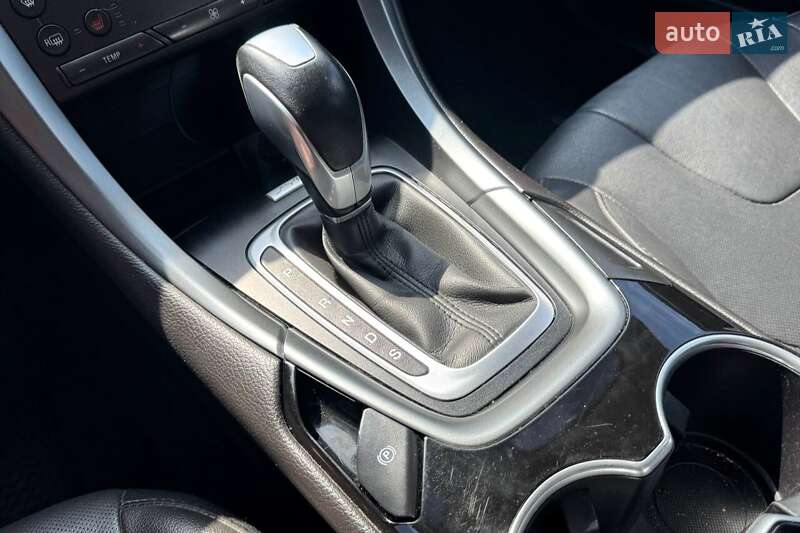 Седан Ford Fusion 2016 в Киеве