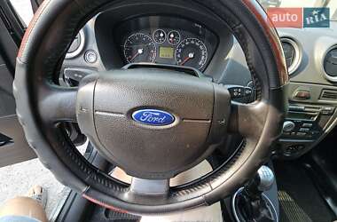 Хэтчбек Ford Fusion 2007 в 