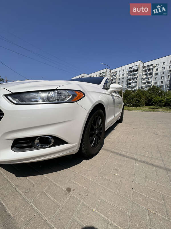 Седан Ford Fusion 2016 в Черкассах