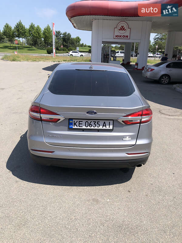 Седан Ford Fusion 2019 в Днепре
