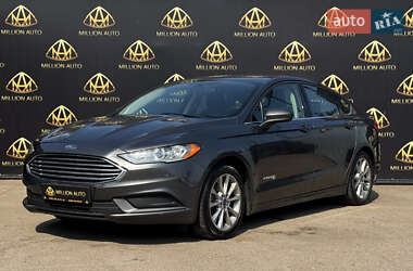 Седан Ford Fusion 2017 в 